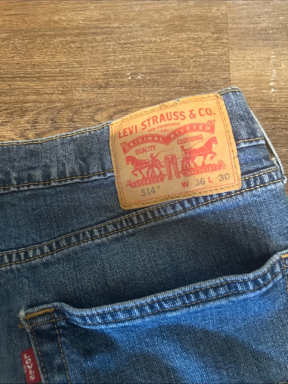 Levi's unisex  sz 36/30  Blue Straight-Leg Jeans